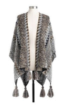 Load image into Gallery viewer, ZigZag Boucle Kimono - Neutral Mix
